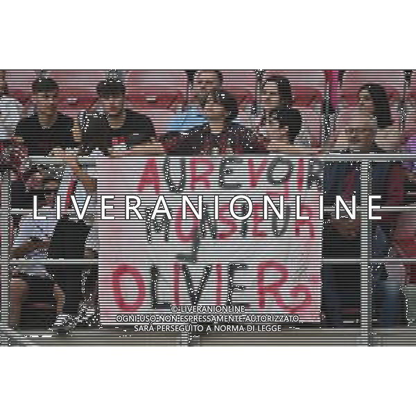 Milan vs Salernitana nella foto tifosi con cartello per Olivier Giroud (Milan) Milano 25-05-2024 Stadio Giuseppe Meazza - San Siro Campionato Serie A TIM - 38a giornata foto Roberto Garavaglia/Agenzia Aldo Liverani sas/ AGENZIA ALDO LIVERANI SAS