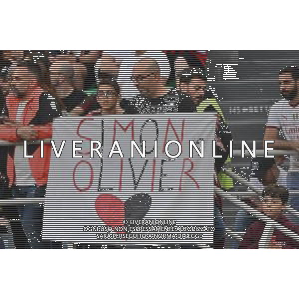 Milan vs Salernitana nella foto tifosi con cartello per Olivier Giroud (Milan) e Simon Kjaer (Milan) Milano 25-05-2024 Stadio Giuseppe Meazza - San Siro Campionato Serie A TIM - 38a giornata foto Roberto Garavaglia/Agenzia Aldo Liverani sas/ AGENZIA ALDO LIVERANI SAS