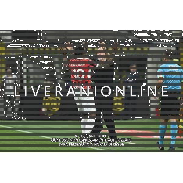 Milan vs Salernitana nella foto Rafael Leao (Milan) e Stefano Pioli allenatore Milan esultano dopo il gol dell\'1 a 0 Milano 25-05-2024 Stadio Giuseppe Meazza - San Siro Campionato Serie A TIM - 38a giornata foto Roberto Garavaglia/Agenzia Aldo Liverani sas/ AGENZIA ALDO LIVERANI SAS
