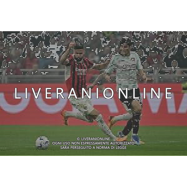 Milan vs Salernitana nella foto Olivier Giroud (Milan) e Alessandro Zanoli (Salernitana) Milano 25-05-2024 Stadio Giuseppe Meazza - San Siro Campionato Serie A TIM - 38a giornata foto Roberto Garavaglia/Agenzia Aldo Liverani sas/ AGENZIA ALDO LIVERANI SAS