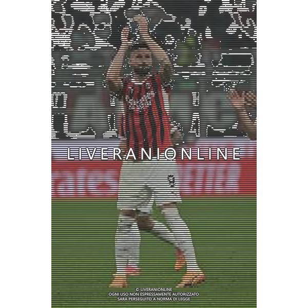 Milan vs Salernitana nella foto Olivier Giroud (Milan) saluta il pubblico dopo la sostituzione Milano 25-05-2024 Stadio Giuseppe Meazza - San Siro Campionato Serie A TIM - 38a giornata foto Roberto Garavaglia/Agenzia Aldo Liverani sas/ AGENZIA ALDO LIVERANI SAS