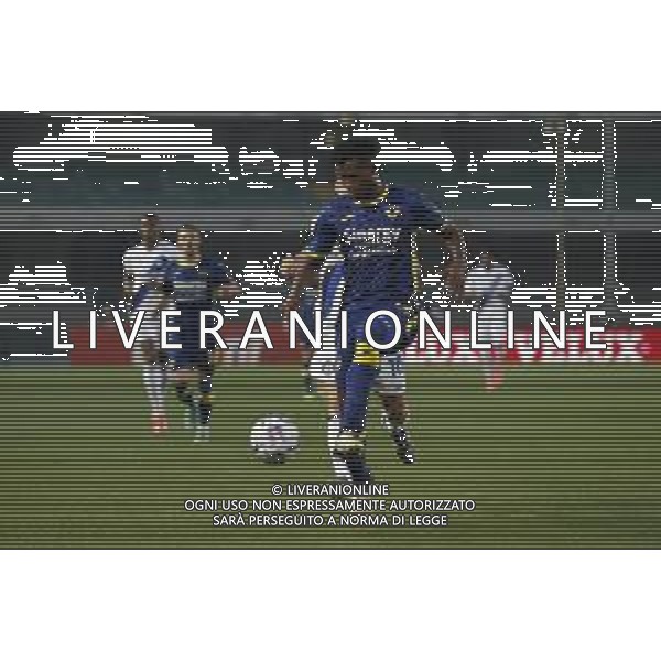 Juan David Cabal Murillo of Hellas Verona FC play the ball during Hellas Verona FC vs Internazionale FC, 38° Serie A Tim 2023-24 game at Marcantonio Bentegodi Stadium in Verona (VR), Italy, on May 26, 2024. (Photo by Davide Casentini) / AGENZIA ALDO LIVERANI SAS