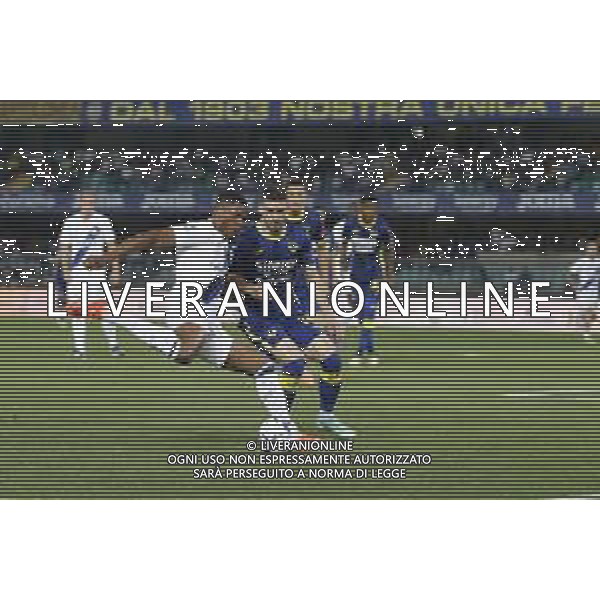 Denzel Dumfries of Inter FC contrtasto2 Ruben Da Silva Nascimiento Vinagre of Hellas Verona FC during Hellas Verona FC vs Internazionale FC, 38° Serie A Tim 2023-24 game at Marcantonio Bentegodi Stadium in Verona (VR), Italy, on May 26, 2024. (Photo by Davide Casentini) / AGENZIA ALDO LIVERANI SAS