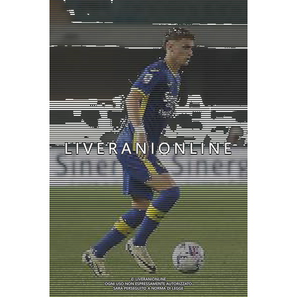 Stefan Mitrovic of Hellas Verona FC play the ball during Hellas Verona FC vs Internazionale FC, 38° Serie A Tim 2023-24 game at Marcantonio Bentegodi Stadium in Verona (VR), Italy, on May 26, 2024. (Photo by Davide Casentini) / AGENZIA ALDO LIVERANI SAS