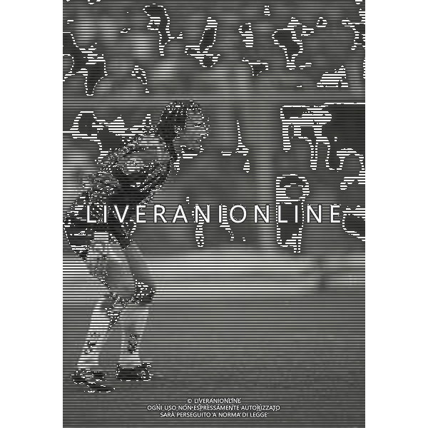 NEG-RETROSPETTIVA GRAZIANO BATTISTINI CALCIATORE NELLA FOTO GRAZIANO BATTISTINI CON LA MAGLIA DELL\'UDINESE CALCIO NELL\'ANNO 1996-1997 AG ALDO LIVERANI SAS