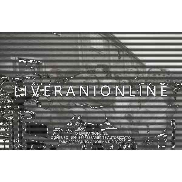 NEG-1985 LIVORNO L\'ARRIVO DEL CONTINGENTE ITALIANO DAL LIBANO ALLA PRESENZA DEL PRESIDENTE DELLA REPUBBLICA ITALIANA SANDRO PERTINI AG ALDO LIVERANI SAS