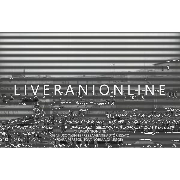 NEG-1985 LIVORNO L\'ARRIVO DEL CONTINGENTE ITALIANO DAL LIBANO ALLA PRESENZA DEL PRESIDENTE DELLA REPUBBLICA ITALIANA SANDRO PERTINI AG ALDO LIVERANI SAS