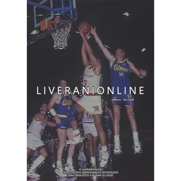 DIAP-RETROSPETTIVA RUSS SCHOENE BASKET NELLA FOTO RUSS SCHOENE CON LA MAGLIA GLAXO VERONA ANNO 1989 AG ALDO LIVERANI SAS 
