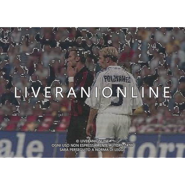 NEG COL-09-08-2000 MILANO -PRELIMINARI DI CHAMPIONS LEAGUE MILAN-DINAMO ZAGABRIA 3-1 NELLA FOTO POLOVANEC KRISTIJAN-ANDRIY SHEVCENKO AG ALDO LIVERANI SAS