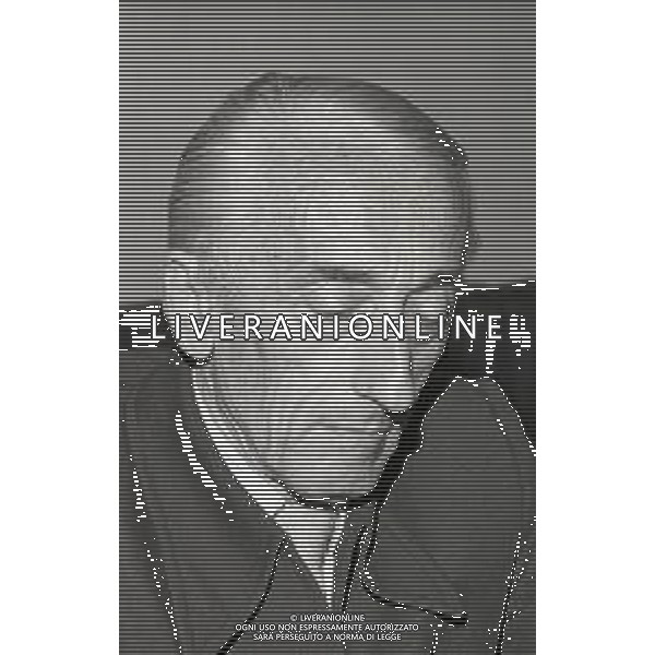 NEG-RETROSPETTIVAJACQUES YVES COUSTEAU EPLORATORE- NAVIGATORE-MILITARE OCEANOGRAFO E REGISTA NELLA FOTO JACQUES YVES COUSTEAU A MILANO NELL\'ANNO 1975 AG ALDO LIVERANI SAS