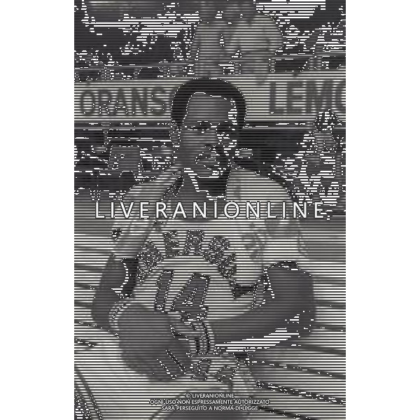 NEG-RETROSPETTIVA TIM BASSETT BASKET NELLA FOTO TIM BASSETT CON LA MAGLIA DI VARESE ANNI 1980-1982 AG ALDO LIVERANI SAS