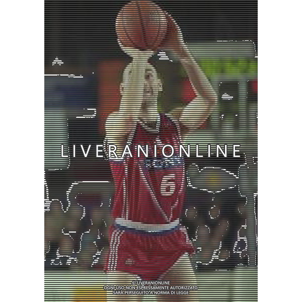 NEG-03-01-1999 REGGIO EMILIA CAMPIONATO DI BASKET SERIE A 1 ZUCCHETTI SOFTWARE REGGIO EMILIA-SONY MILANO NELLA FOTO FLAVIO PORTALUPPI AG ALDO LIVERANI SAS