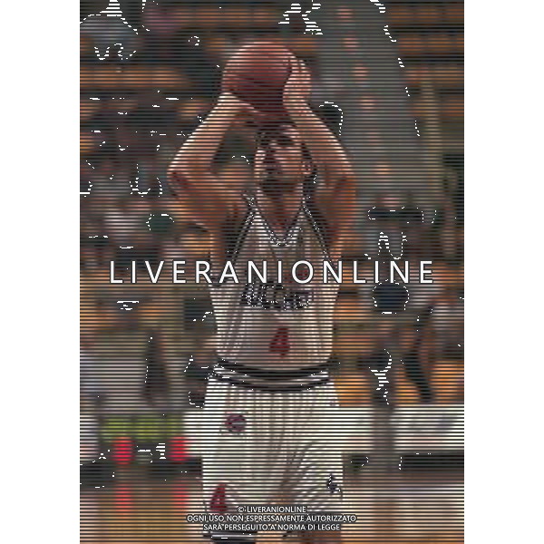 NEG-1999 ZUCCHETTI MONTECATINI BASKET NELLA FOTO SCARONE GERMAN AG ALDO LIVERANI SAS