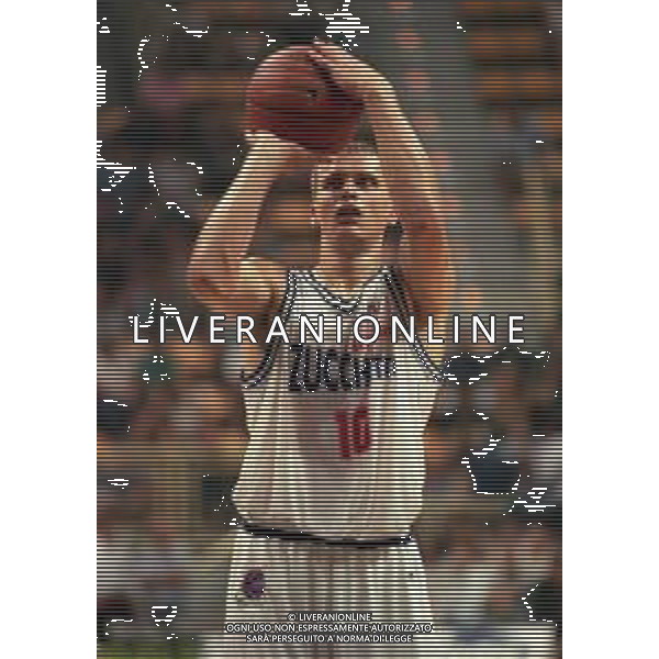 NEG-1999 ZUCCHETTI MONTECATINI BASKET NELLA FOTO ADOMAITIS DAINIUS AG ALDO LIVERANI SAS