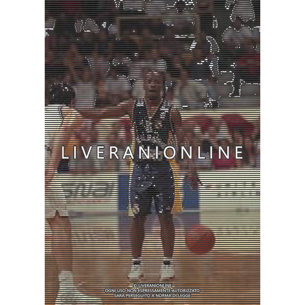 NEG-1999 REAL MADRID BASKET NELLA FOTO JENNINGS KEITH AG ALDO LIVERANI SAS 