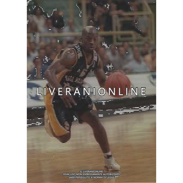 NEG-1999 REAL MADRID BASKET NELLA FOTO JENNINGS KEITH AG ALDO LIVERANI SAS