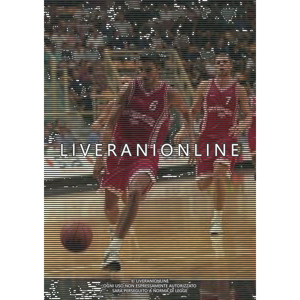 NEG-1999 OLIMPIAKOS PIREO BASKET NELLA FOTO VUKCEVIC DUSAN AG ALDO LIVERANI SAS