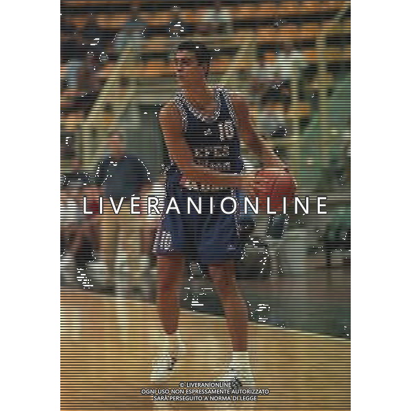 NEG-1999 EFES PILSEN ISTANBUL BASKET NELLA FOTO KUTLUAY IBRAHIM AG ALDO LIVERANI SAS