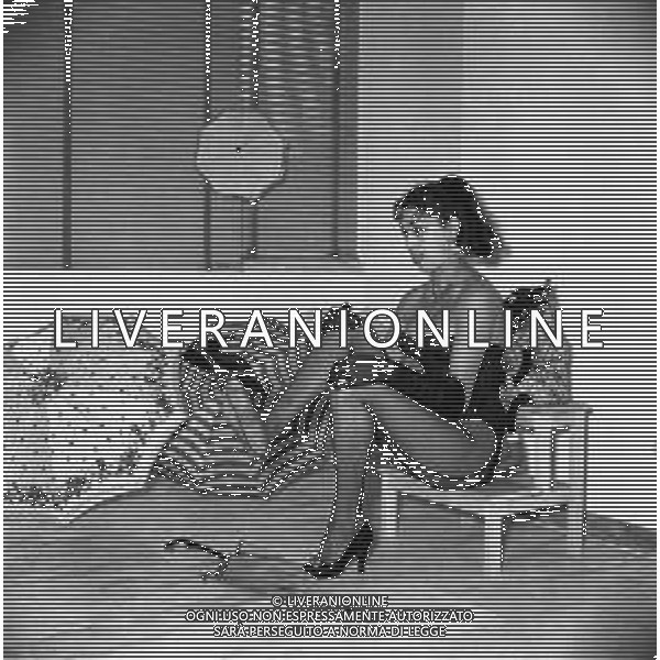 Neg- RETROSPETTIVA MARIA FRAU ATTRICE NELLA FOTO A ROMA NELL\'ANNO 1958 AG ALDO LIVERANI SAS