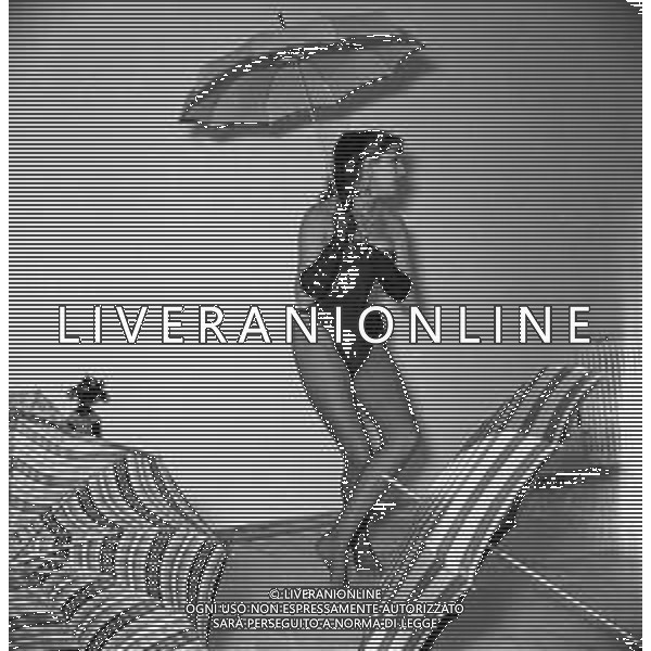 Neg- RETROSPETTIVA MARIA FRAU ATTRICE NELLA FOTO A ROMA NELL\'ANNO 1958 AG ALDO LIVERANI SAS