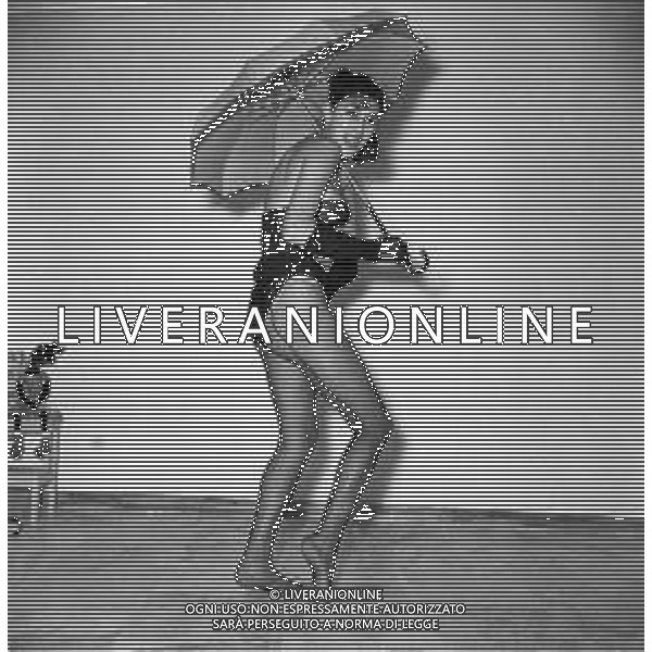 Neg- RETROSPETTIVA MARIA FRAU ATTRICE NELLA FOTO A ROMA NELL\'ANNO 1958 AG ALDO LIVERANI SAS