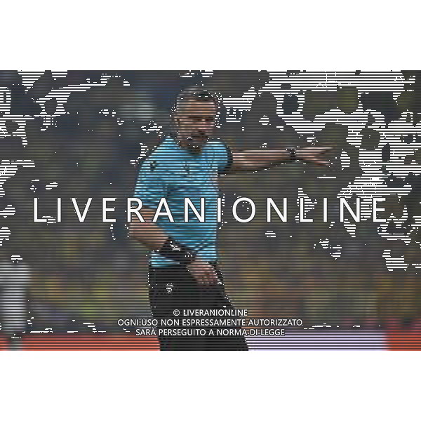 TVRG Borussia Dortmund vs Real Madrid nella foto l\'arbitro Slavko Vincic (SLO) Londra (ENG) Wembley Stadium Finale UEFA Champions League foto Roberto Garavaglia/Agenzia Aldo Liverani sas/AGENZIA ALDO LIVERANI SAS