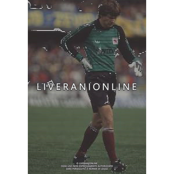 DIAP-RETROSPETTIVA SILVANO MARTINA CALCIATORE NELLA FOTO SILVANO MARTINA CON LA MAGLIA DEL TORINO CALCIO NELL\'ANNO 1984 AG ALDO LIVERANI SAS 