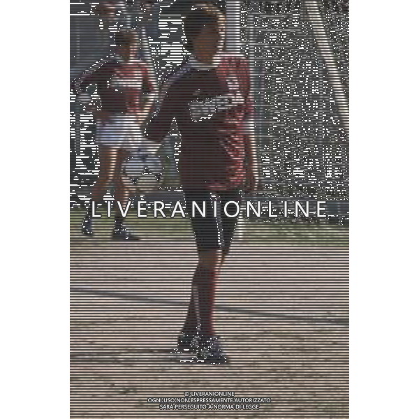 DIAP-RETROSPETTIVA SILVANO MARTINA CALCIATORE NELLA FOTO SILVANO MARTINA CON LA MAGLIA DEL TORINO CALCIO NELL\'ANNO 1984 AG ALDO LIVERANI SAS