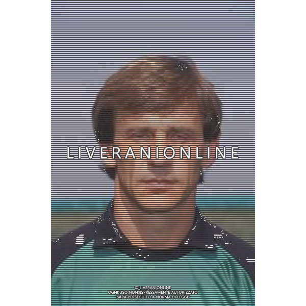 DIAP-RETROSPETTIVA SILVANO MARTINA CALCIATORE NELLA FOTO SILVANO MARTINA CON LA MAGLIA DELLA LAZIO CALCIO ANNO 1988-1989 AG ALDO LIVERANI SAS  