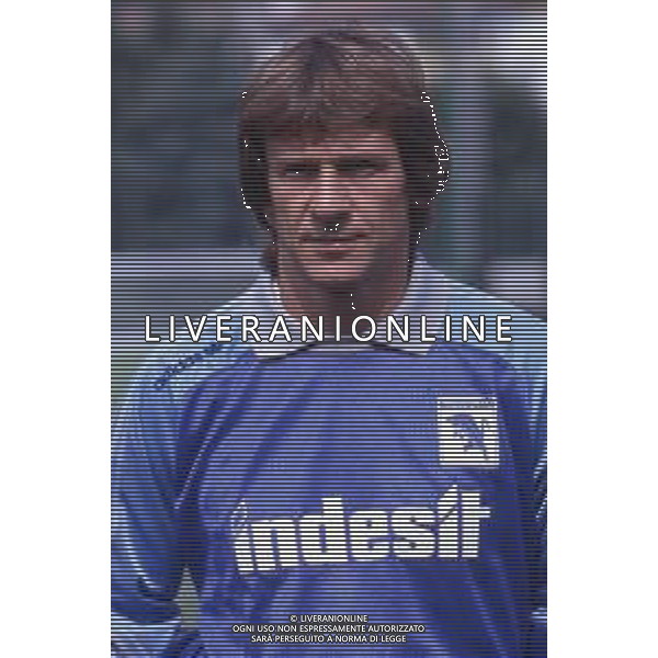 DIAP-RETROSPETTIVA SILVANO MARTINA CALCIATORE NELLA FOTO SILVANO MARTINA CON LA MAGLIA DELTORINO CALCIO ANNO 1989-1990 AG ALDO LIVERANI SAS  
