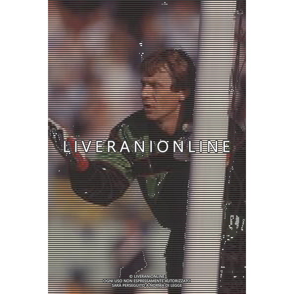 DIAP-RETROSPETTIVA SILVANO MARTINA CALCIATORE NELLA FOTO SILVANO MARTINA CON LA MAGLIA DEL VERONA CALCIO NELL\'ANNO 1990-1991 AG ALDO LIVERANI SAS 