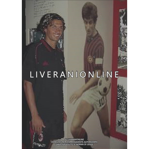 NEG-26-07-1999 MILANO PALAZZO DELLA PERMANENTE MOSTRA SUI 100 ANNI AC MILAN CALCIO NELLA FOTO PAOLO MALDINI AG ALDO LIVERANI SAS