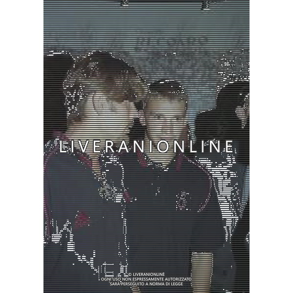 NEG-26-07-1999 MILANO PALAZZO DELLA PERMANENTE MOSTRA SUI 100 ANNI AC MILAN CALCIO NELLA FOTO ZVONIMIR BOBAN CON ANDRIY SHEVCHENKO AG ALDO LIVERANI SAS