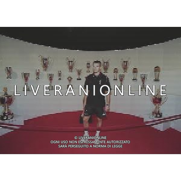 NEG-26-07-1999 MILANO PALAZZO DELLA PERMANENTE MOSTRA SUI 100 ANNI AC MILAN CALCIO NELLA FOTO ANDRIY SHEVCHENKO AG ALDO LIVERANI SAS