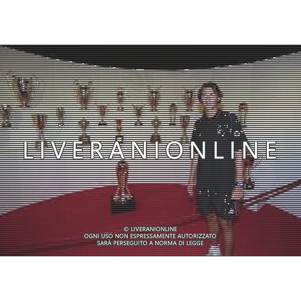 NEG-26-07-1999 MILANO PALAZZO DELLA PERMANENTE MOSTRA SUI 100 ANNI AC MILAN CALCIO NELLA FOTO PAOLO MALDINI AG ALDO LIVERANI SAS