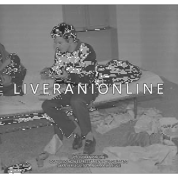 NEG- RETROSPETTIVA LOU CASTEL ATTORE  NELLA FOTO LOU CASTEL PSEUDONIMO DI ULV QUARZELL A ROMA NELL\'ANNO 1967  AG ALDO LIVERANI SAS