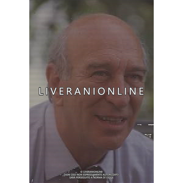 DIAP-RETROSPETTIVA GIULIANO MONTALDO REGISTA NELLA FOTO GIULIANO MONTALDO A VENEZIA NELL\'ANNO 1987 REGISTA DEL FILM “GLI OCCHIALI D\'ORO“ FOTO DAVIDE MANDRINI-AG ALDO LIVERANI SAS