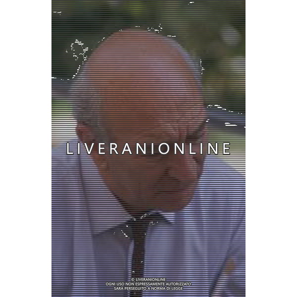 DIAP-RETROSPETTIVA GIULIANO MONTALDO REGISTA NELLA FOTO GIULIANO MONTALDO A VENEZIA NELL\'ANNO 1987 REGISTA DEL FILM “GLI OCCHIALI D\'ORO“ FOTO DAVIDE MANDRINI-AG ALDO LIVERANI SAS