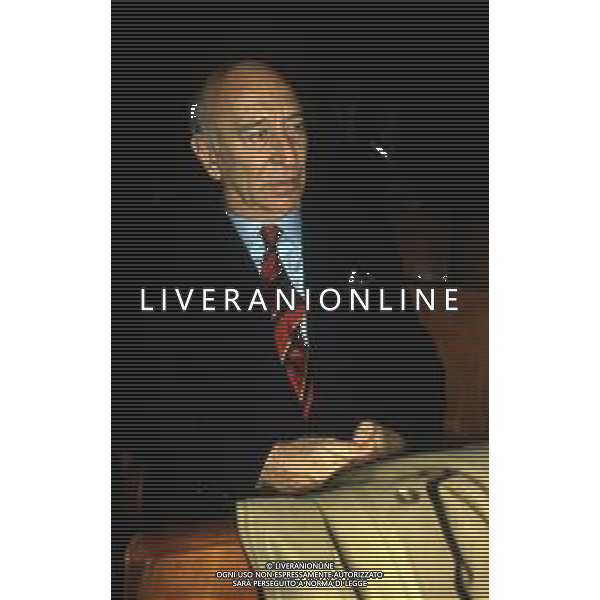 DIAP-RETROSPETTIVA GIULIANO MONTALDO REGISTA NELLA FOTO GIULIANO MONTALDO A VENEZIA NELL\'ANNO 1987 AG ALDO LIVERANI SAS 