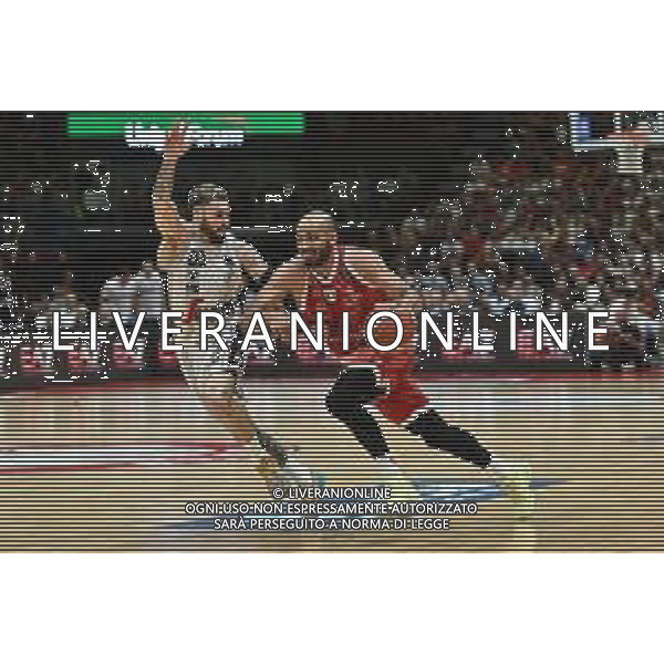 TVRG Olimpia Milano vs Virtus Bologna nella foto Iasia Cordinier (Virtus Bologna) e Shavon Shields (Olimpia Milano) EA7 Emporio Armani Milano vs Virtus Segafredo Bologna Assago (MI) 11-06-2024 Mediolanum Forum Playoff Campionato Serie A UnipolSai Gara 3 finale scudetto foto Roberto Garavaglia/Agenzia Aldo Liverani sas/AGENZIA ALDO LIVERANI SAS