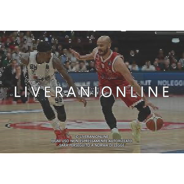 TVRG Olimpia Milano vs Virtus Bologna nella foto Awudu Abass (Virtus Bologna) e Shavon Shields (Olimpia Milano) EA7 Emporio Armani Milano vs Virtus Segafredo Bologna Assago (MI) 11-06-2024 Mediolanum Forum Playoff Campionato Serie A UnipolSai Gara 3 finale scudetto foto Roberto Garavaglia/Agenzia Aldo Liverani sas/AGENZIA ALDO LIVERANI SAS