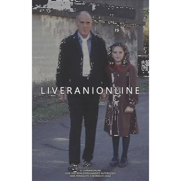 DIAP-RETROSPETTIVA PHILIPPE LEROY ATTORE NELLA FOTO PHILIPPE LEROY A ROMA CON LA FIGLIA CECILIA NELL\'ANNO 1987 AG ALDO LIVERANI SAS