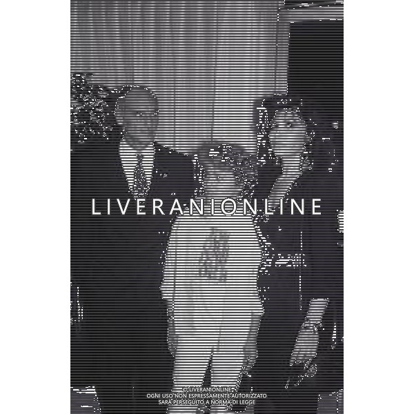 NEG-RETROSPETTIVA PHILIPPE LEROY ATTORE NELLA FOTO PHILIPPE LEROY CON ITALO NARDULLI E IDA DI BENEDETTO A ROMA NELL\'ANNO 1987 FOTO EDGARDO DELLA SCORCIOSA-AG ALDO LIVERANI SAS