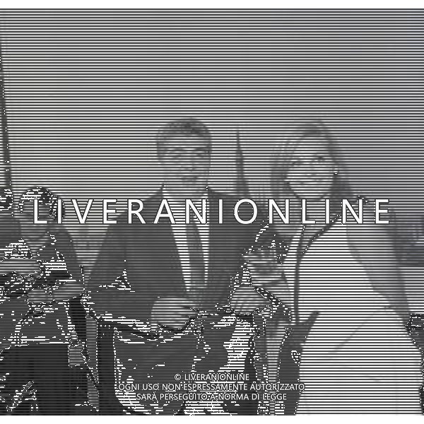 NEG-RETROSPETTIVA GABRIELLA FARINON ATTRICE NELLA FOTO GABRIELLA FARINON CON GINO BRAMIERI A MILANO NELL\'ANNO 1964 A TERRAZZA MARTINI AG ALDO LIVERANI SAS