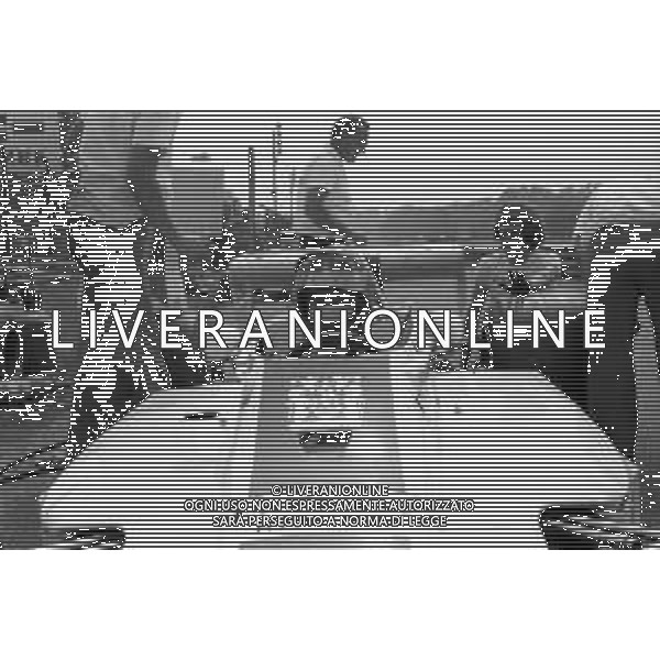 NEG-RETROSPETTIVA GRAHAM HILL PILOTA NELLA FOTO GRAHAM HILL A MONZA NELL\'ANNO 1975 AG ALDO LIVERANI SAS