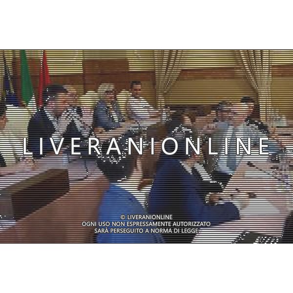 IMOLA 12 06 2024 CONSIGLIO COMUNALE Quadruplicamento Ferrovia Bologna-Castel Bolognese DIBATTITO PUBBLICO NUOVE LINEE FERROVIARIE PRESENTI ING E ARCH.DEL RFI SINDACI E I CITTADINI NELLA FOTO SINDACO DI IMOLA MARCO PANIERI DISCUTE CON ANDREA PILLON ©SANNA/AGENZIA ALDO LIVERANI SAS