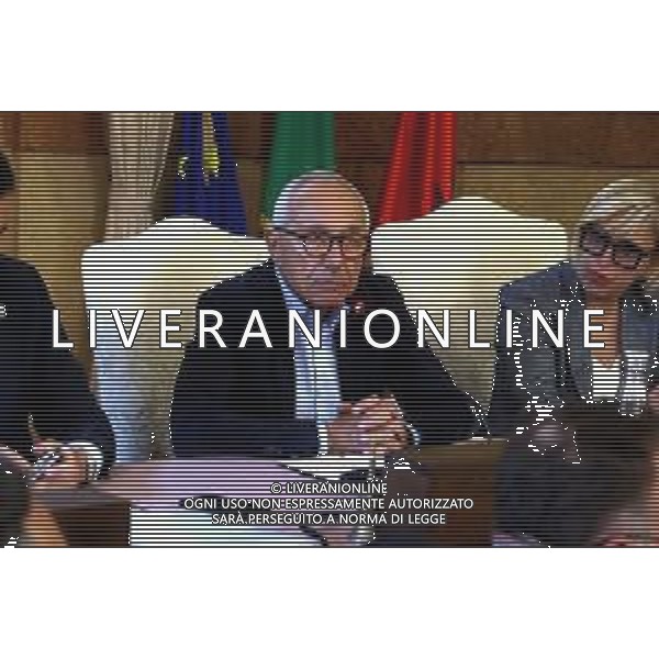 IMOLA 12 06 2024 CONSIGLIO COMUNALE Quadruplicamento Ferrovia Bologna-Castel Bolognese DIBATTITO PUBBLICO NUOVE LINEE FERROVIARIE PRESENTI ING E ARCH.DEL RFI SINDACI E I CITTADINI NELLA FOTO ASSESSORE MICHELE ZANELLI ©SANNA/AGENZIA ALDO LIVERANI SAS