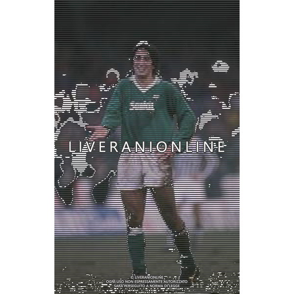 RETROSPETTIVA FERNANDO DE NAPOLI NELLA FOTO FERNANDO DE NAPOLI CON LA MAGLIA AVELLINO AG ALDO LIVERANI SAS