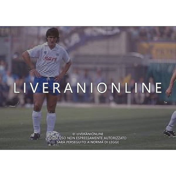 RETROSPETTIVA FERNANDO DE NAPOLI NELLA FOTO FERNANDO DE NAPOLI CON LA MAGLIA DEL NAPOLI AG ALDO LIVERANI SAS