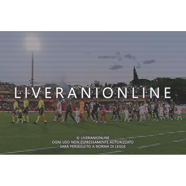 TVEM the players of the two teams enter the field during the Italian Serie BKT playout match between Ternana Calcio vs SSC Bari on 23 May 2024 at the Libero Liberati stadium in Bari, Italy. Photo by Emmanuele Mastrodonato/ag. Aldo Liverani s.a.s./AGENZIA ALDO LIVERANI SAS